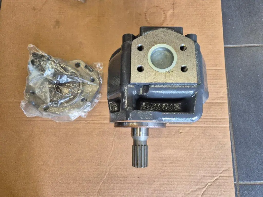 Pump for Komatsu PC3000, PC4000, PC5500 - ref. 90762240