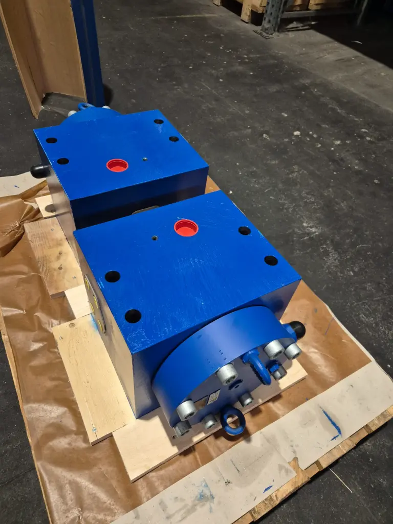 Valve Block for Komatsu PC3000 - ref. 93388240