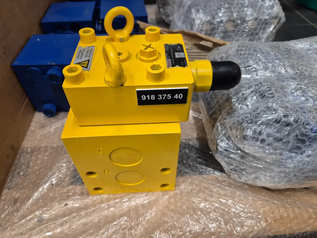 [KMP-V-1IOEAS] Valve for Komatsu PC3000, PC4000, PC8000 - ref. 91837540