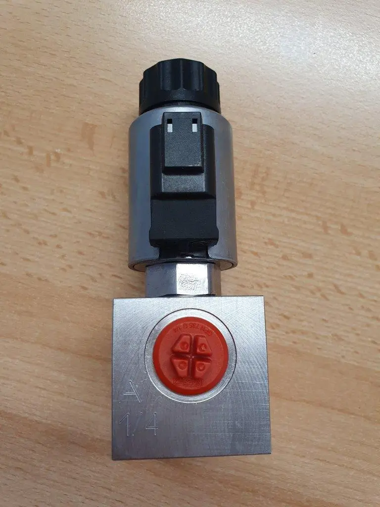 Valve for Komatsu PC3000, PC4000, PC5500, PC8000 - ref. 79952173