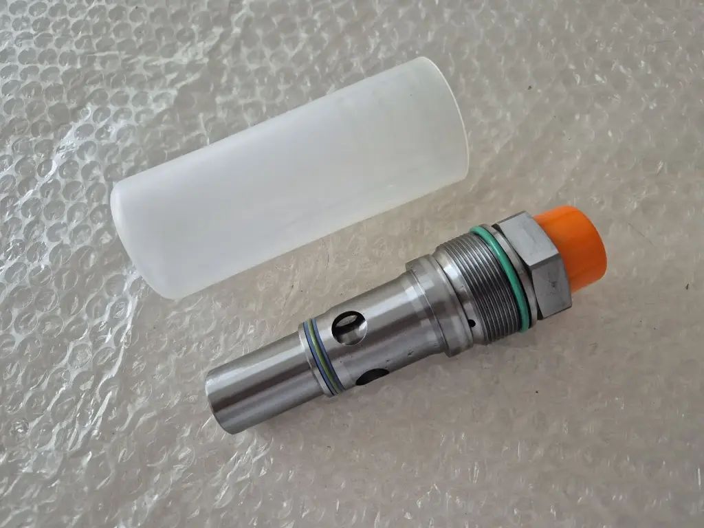 Pressure Relief Valve for Komatsu PC3000, PC4000, PC5500 - ref. 95191340