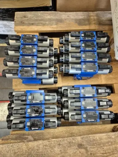 Control Plate for Komatsu PC4000, PC5500, PC8000 - ref. 95117340